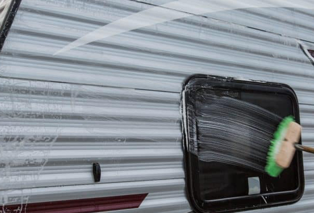 clean & simple™ SUPER CLEANER for black streaks on your RV!!! Sierra